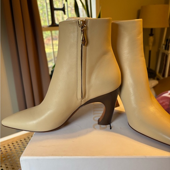 Chloe Ankle Boots - Picture 2 of 5